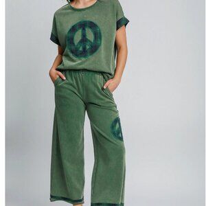 115.Women's Washed French Terry Peace Top and Wide Leg Pants Set